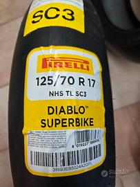 Gomme moto Pirelli
