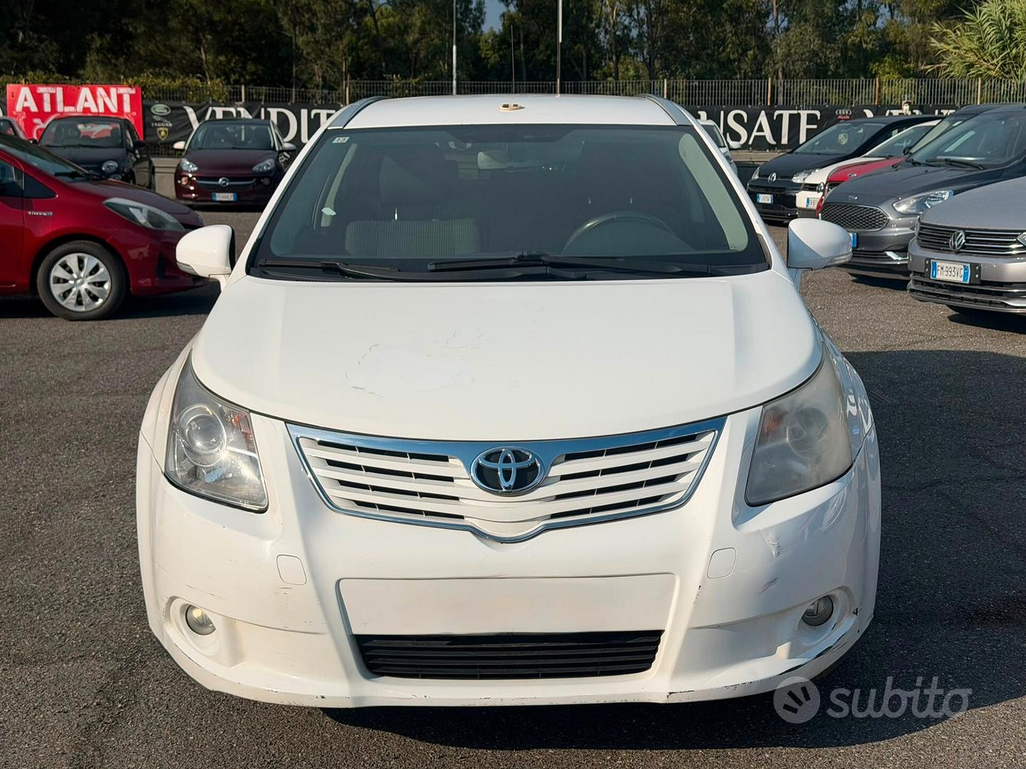 Toyota Avensis 2011 photo 2