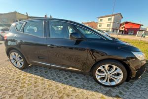 Renault Scenic 1.5dCi