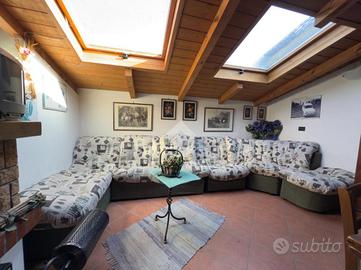 2 LOCALI A CASTELLO DELL'ACQUA