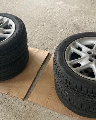 4 Gomme Invernali 185/55 R15 + 4 Cerchi