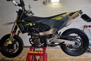 husqvarna 701 supermoto '23