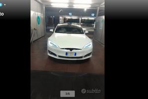 Tesla Model S P85D Supercharger gratis Sc01