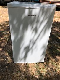 Frigorifero piccolo Hisense con congelatore