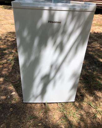 Frigorifero piccolo Hisense con congelatore