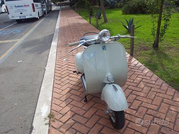 Piaggio Vespa Struzzo 150