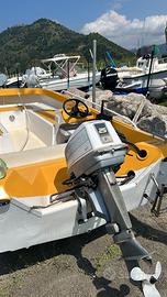 Barca trimarano con carrello MOTORE ROTTO