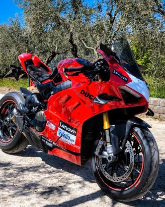 Ducati Panigale V4S 2024