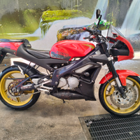 Aprilia tuono 125
