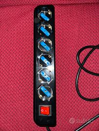 Ciabatta elettrica multipresa