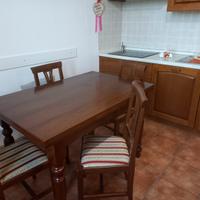 Mobili cucina e divano