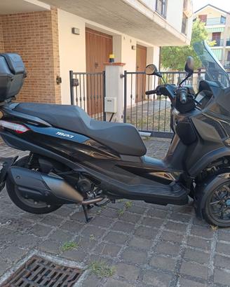 Piaggio MP3 400 hpe + 1 anno garanzia + bauletto