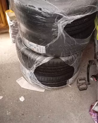 Goodyear nuove 205/55/16 91v