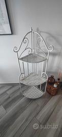 angoliera ferro battuto stile shabby 