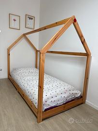 Letto montesoriano bamnini legno massello