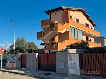 Quadrivano, semindipendente luminoso con cortile