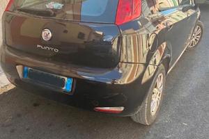 Fiat Punto nera Benzina/GPL anno 2012