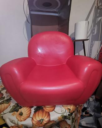 Poltrona Chicco Rossa in Plastica Dura per Bimbi