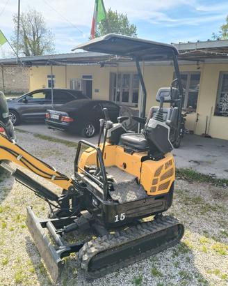 Miniescavatore 15q EPCN JYD15+Kit accessori