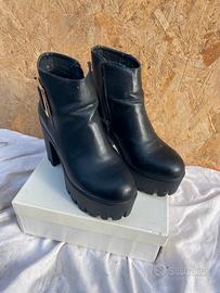 Stivaletti stile carroarmato