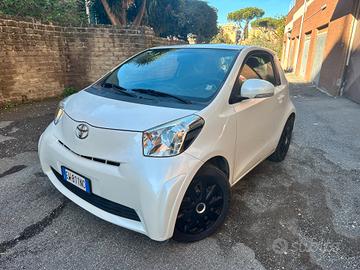 Toyota iQ *automatica*