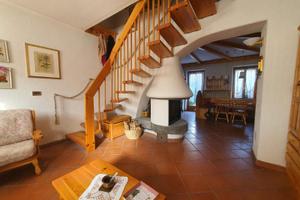 APPARTAMENTO BICAMERE IN STILE MONTANO - senza ...