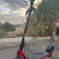 Monopattino ninebot d18