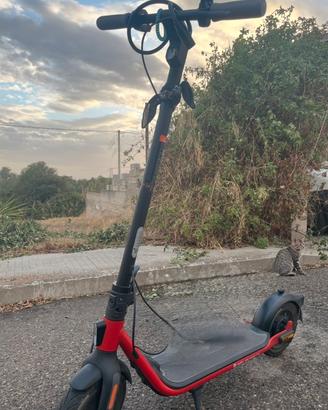 Monopattino ninebot d18