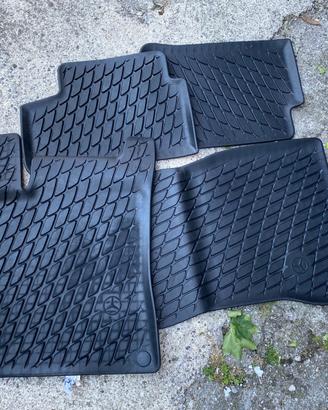 Set 4 tappeti gomma Mercedes Classe B