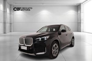 BMW iX1 edrive 20 X-Line