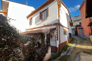 CASA INDIPENDENTE A PIZZOLI