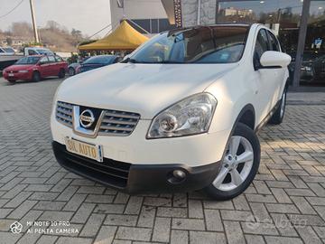 Nissan Qashqai / 2.0, 140CV /BENZ.