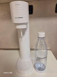 gasatore sodastream con bottiglia