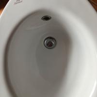 Bidet Ideal standard privo di rubinetteria