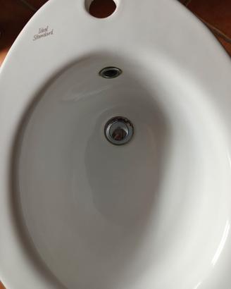Bidet Ideal standard privo di rubinetteria