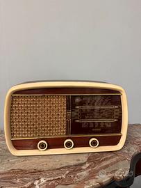 Antica radio a valvole, anni '50, 47x30x18cm