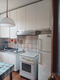 prezzo simbolico  a chi ritira la merce