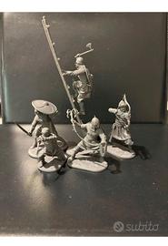 SOLDATINI L'ASSALTO DEI VARIAGHI SET 01. 1/32