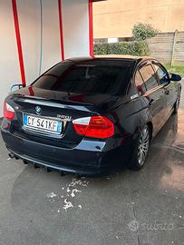 BMW 320i anno 2005 150cv 2000 c.c.