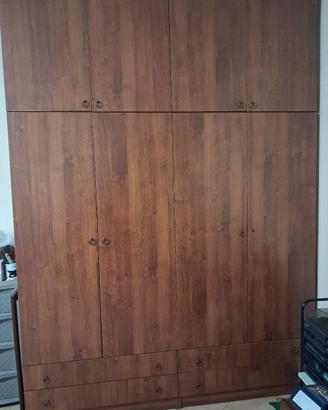 cameretta con letto singolo 