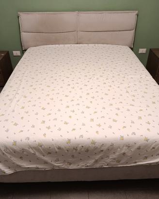 Letto matrimoniale con contenitore 