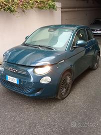 Fiat 500 elettrica incidentata