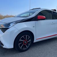 Toyota Aygo Connect 1.0 VVT-i 72 CV 5 porte*Cabrio