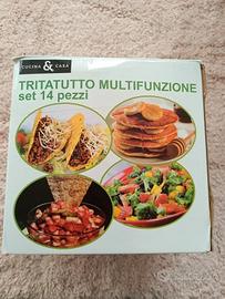 Tritatutto multifunzione con 14 pezzi