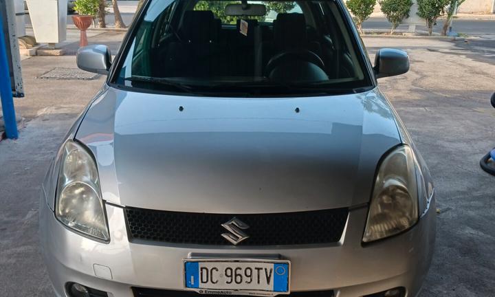 Suzuki Swift benzina-gpl