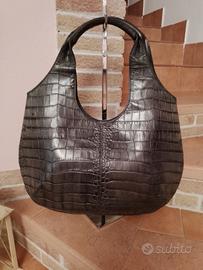 Salvatore Ferragamo Cric Embossed Leather 