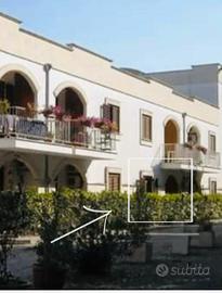Bilocale arredato in villaggio Castellaneta Marina
