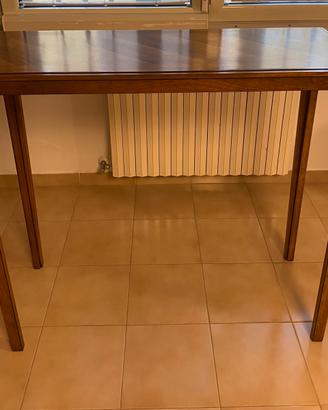 Tavolo a consolle