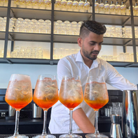 Barman/ Barista/cameriere