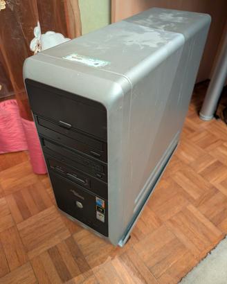 PC Fisso con processore Ryzen e scheda video 